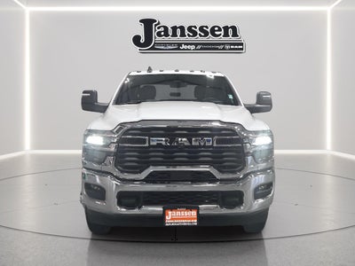 2026 RAM 3500 Chassis Cab RAM 3500 TRADESMAN CREW CAB CHASSIS 4X4 60' CA