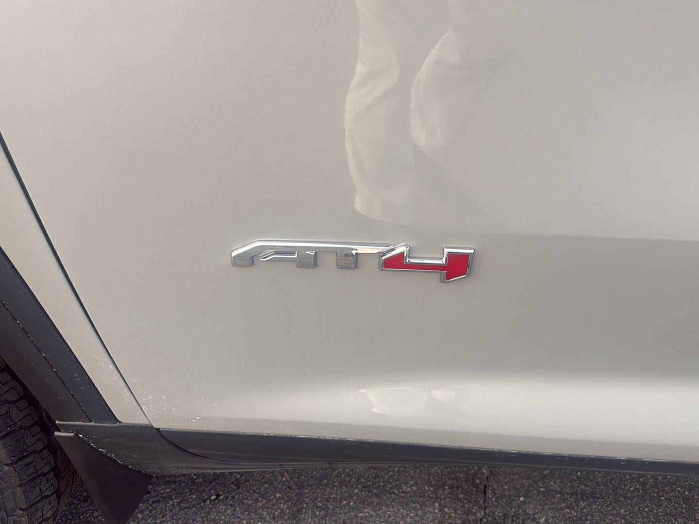2027 GMC Acadia AT4
