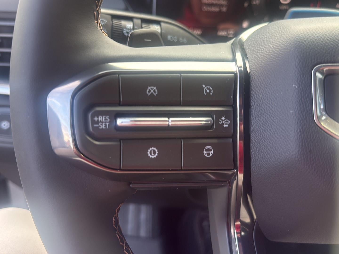 2027 GMC Acadia AT4