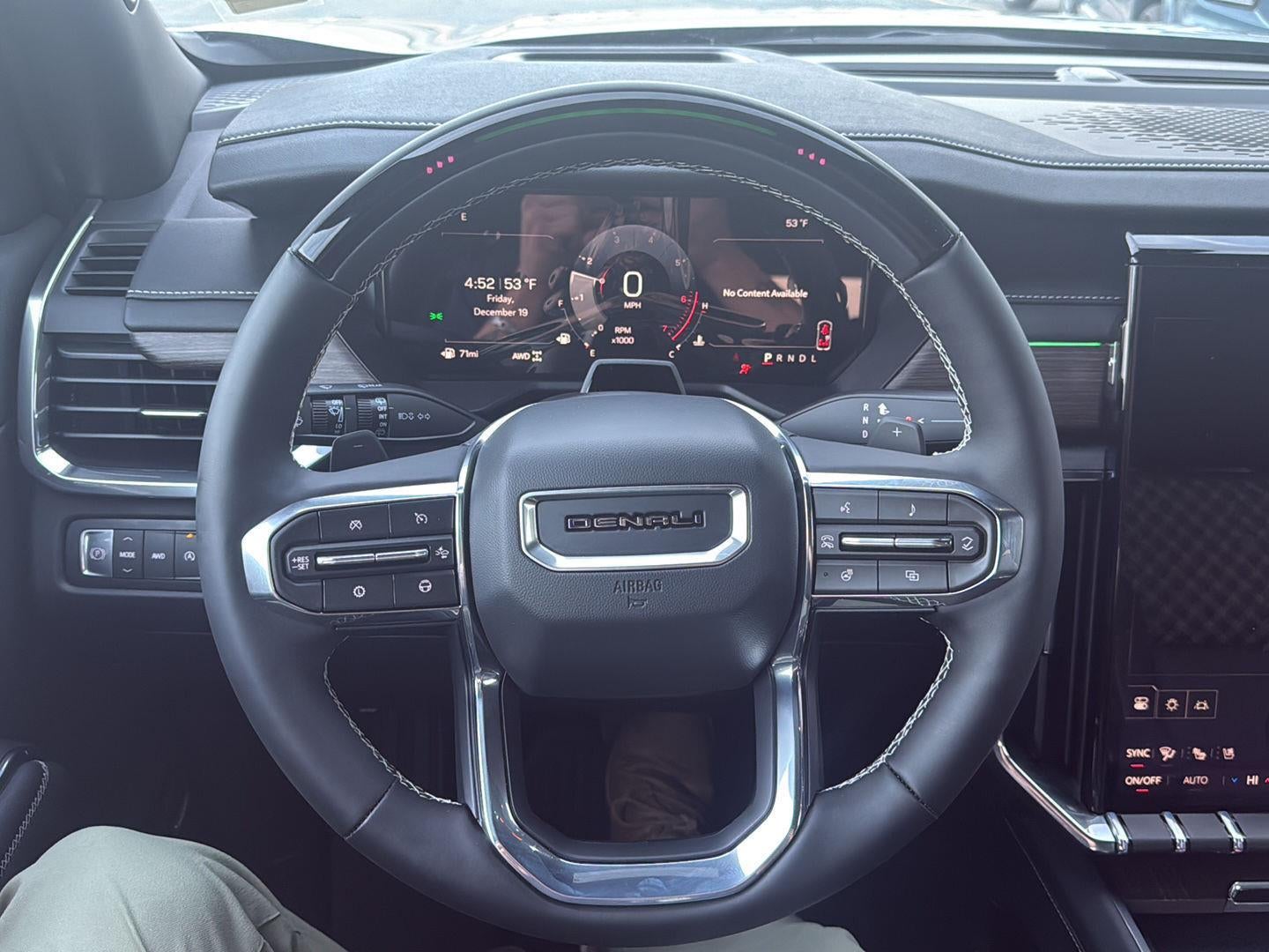 2026 GMC Acadia Denali