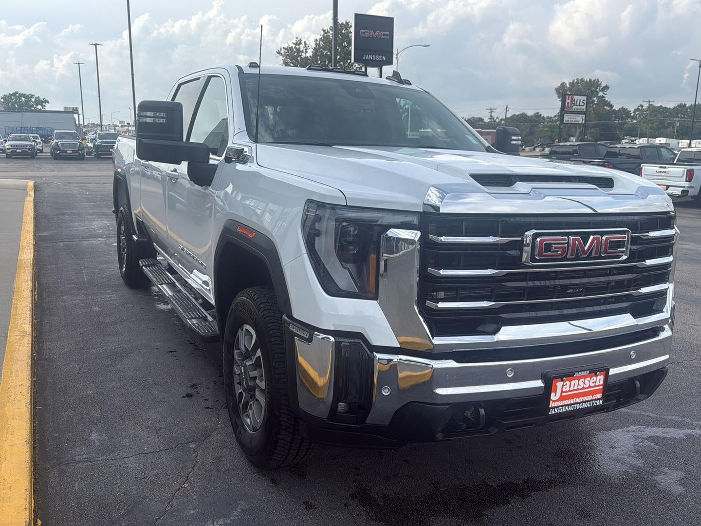 2026 GMC Sierra 2500 HD SLE