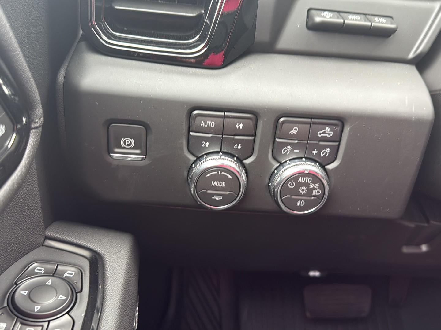 2025 GMC Sierra 2500 HD AT4