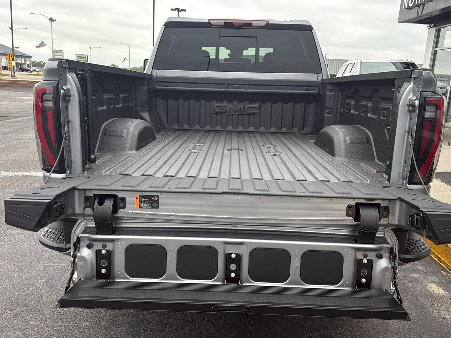 2025 GMC Sierra 2500 HD AT4