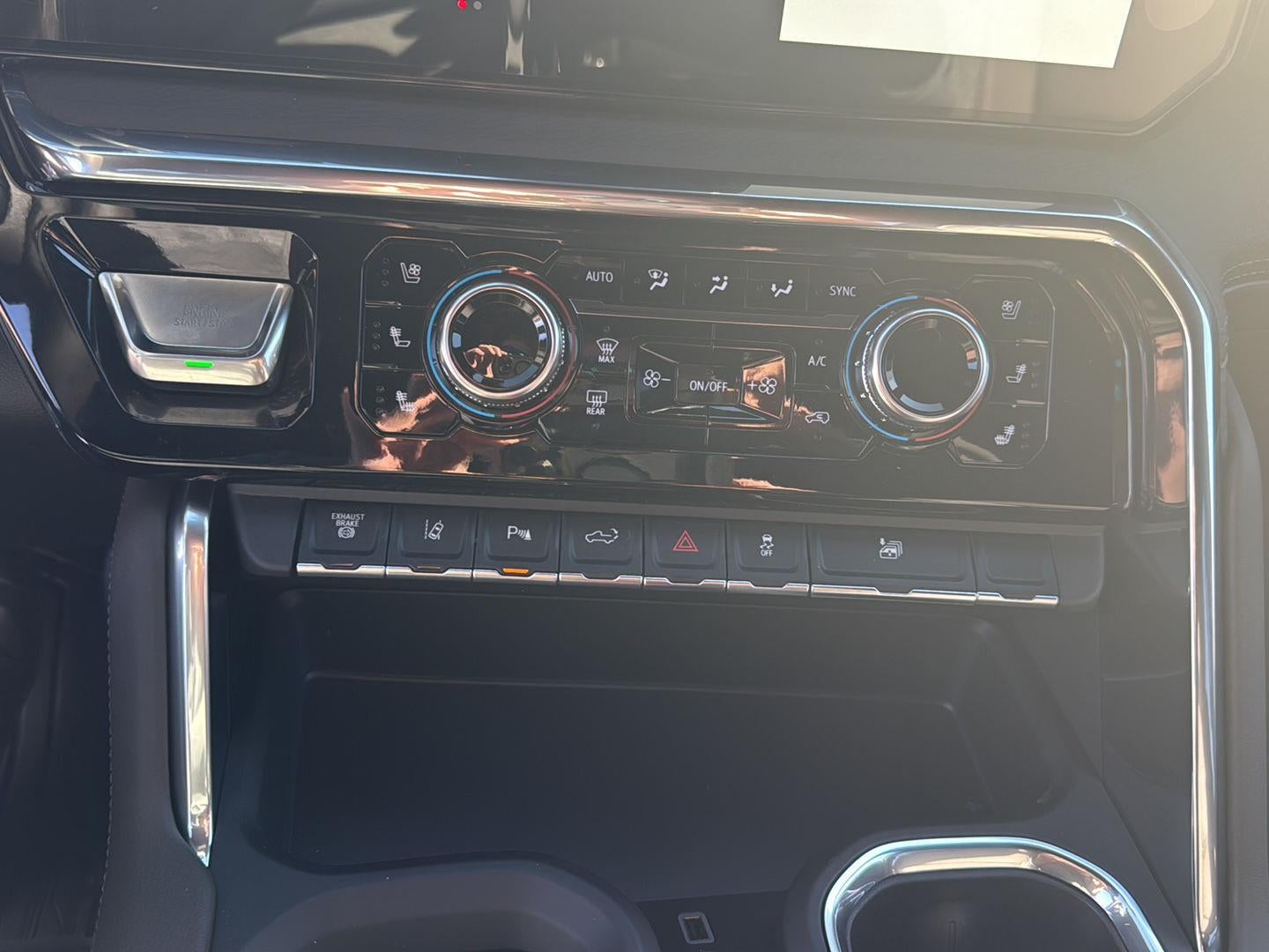 2026 GMC Sierra 3500 HD Denali DRW