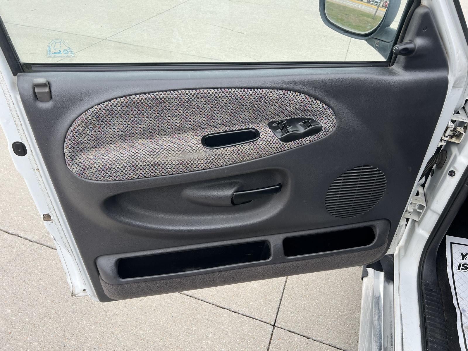 1999 Dodge Ram 1500 Base