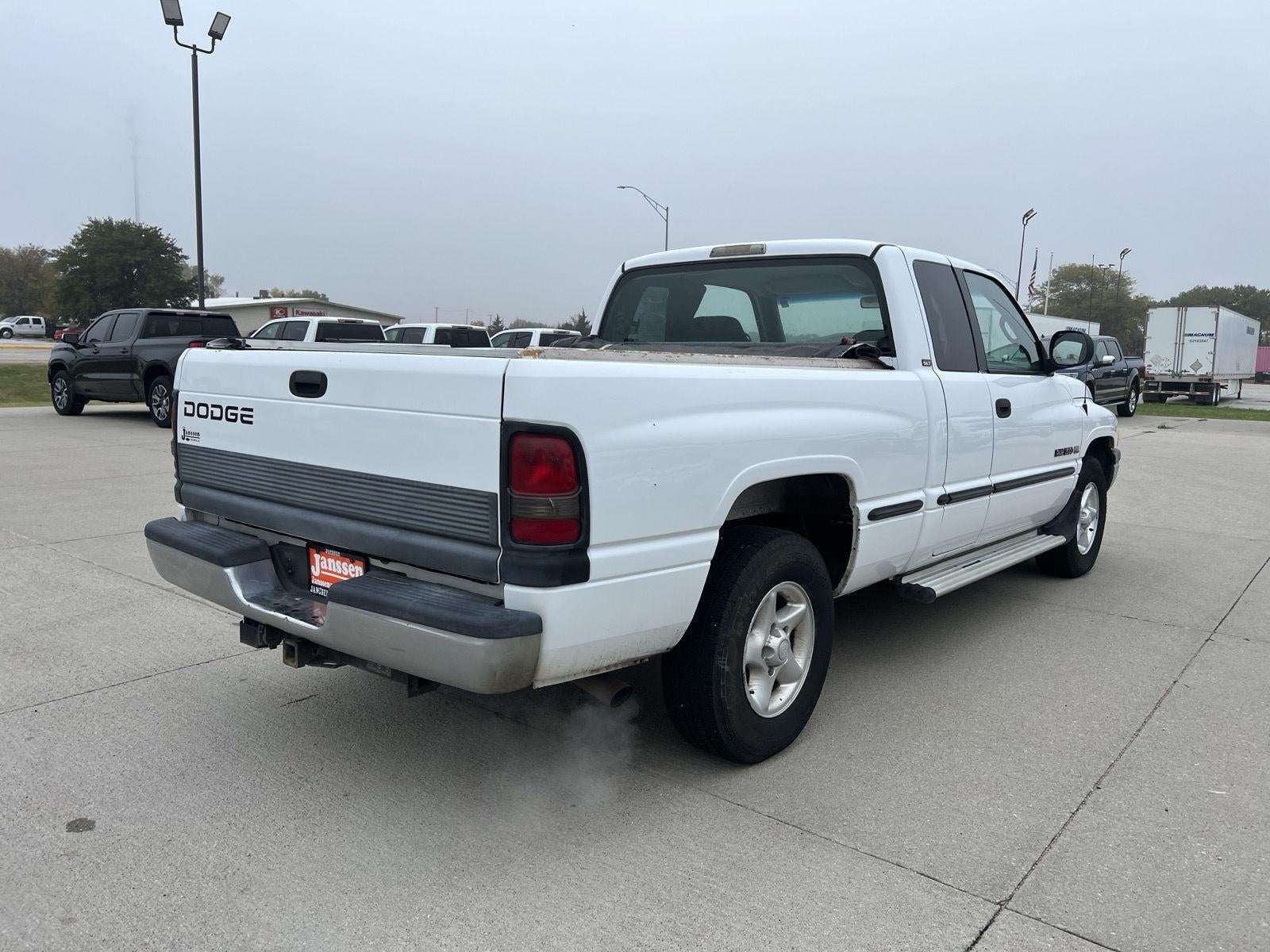 1999 Dodge Ram 1500 Base