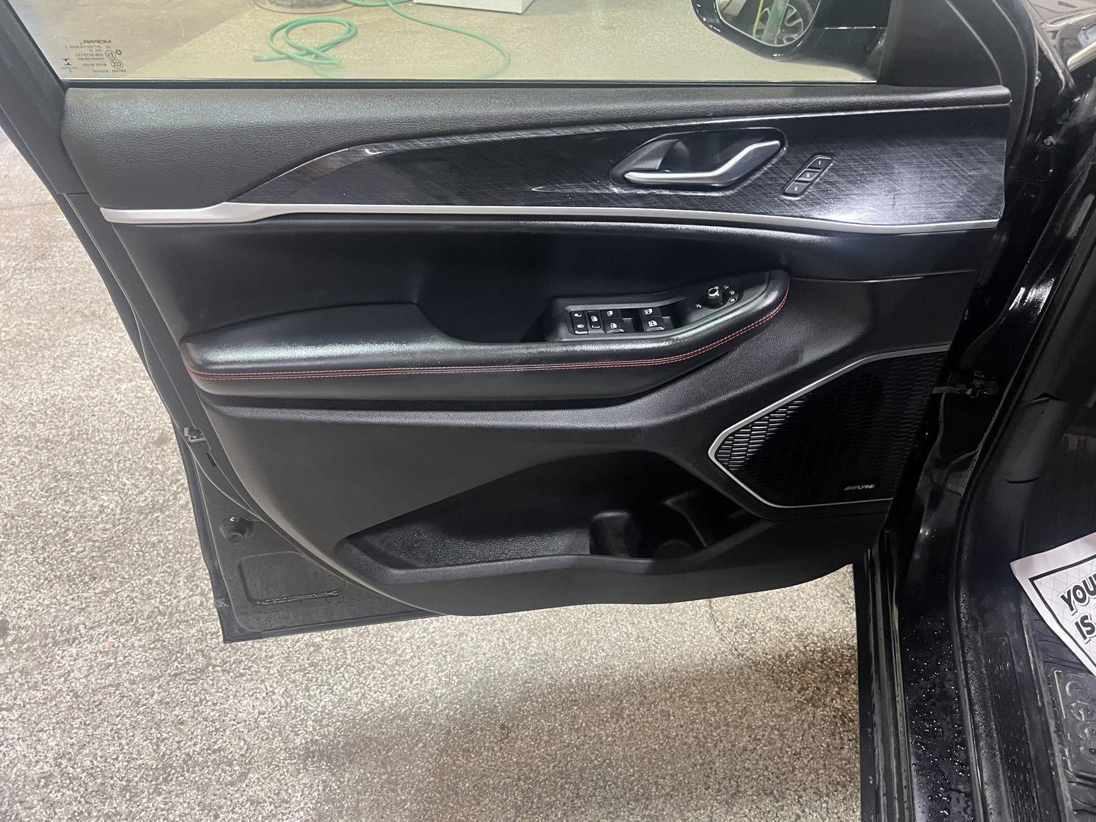 2022 Jeep Grand Cherokee Trailhawk