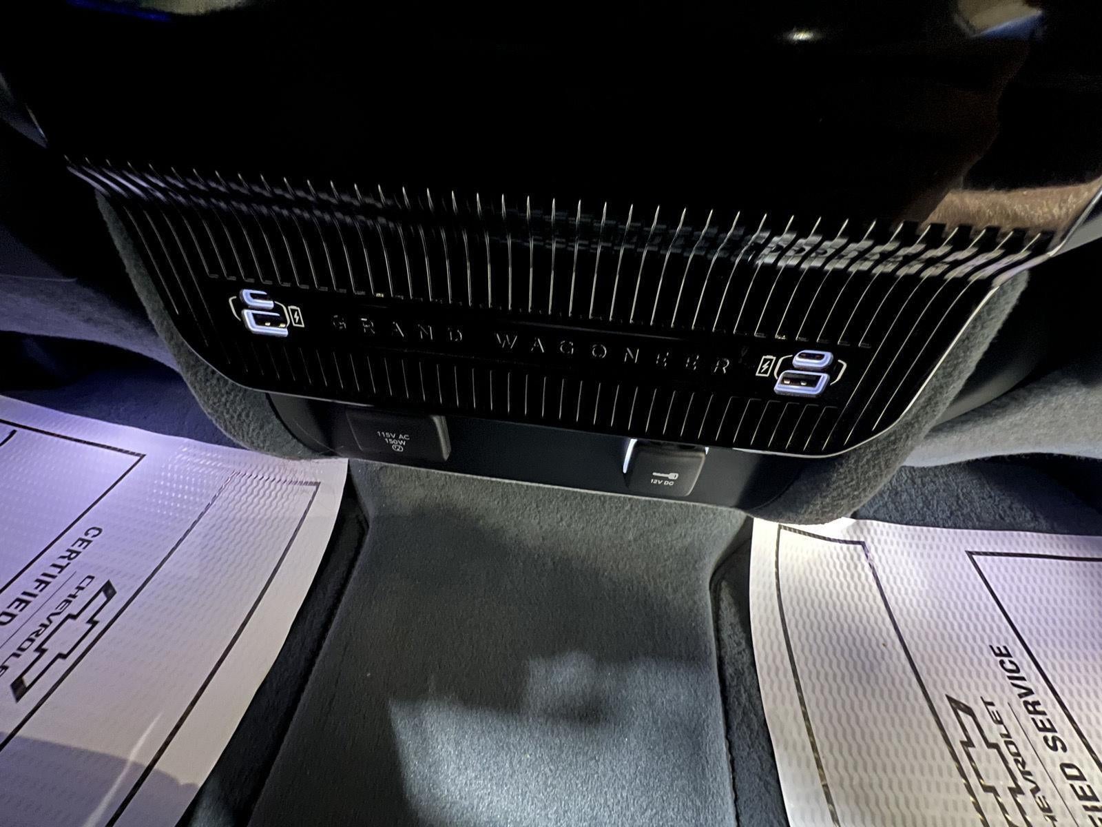 2022 Jeep Grand Wagoneer Series III