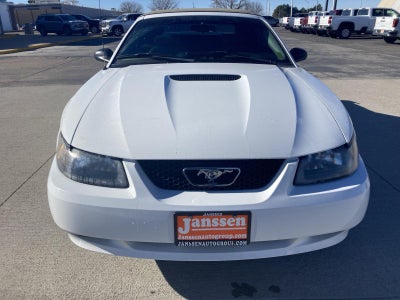 2002 Ford Mustang Deluxe
