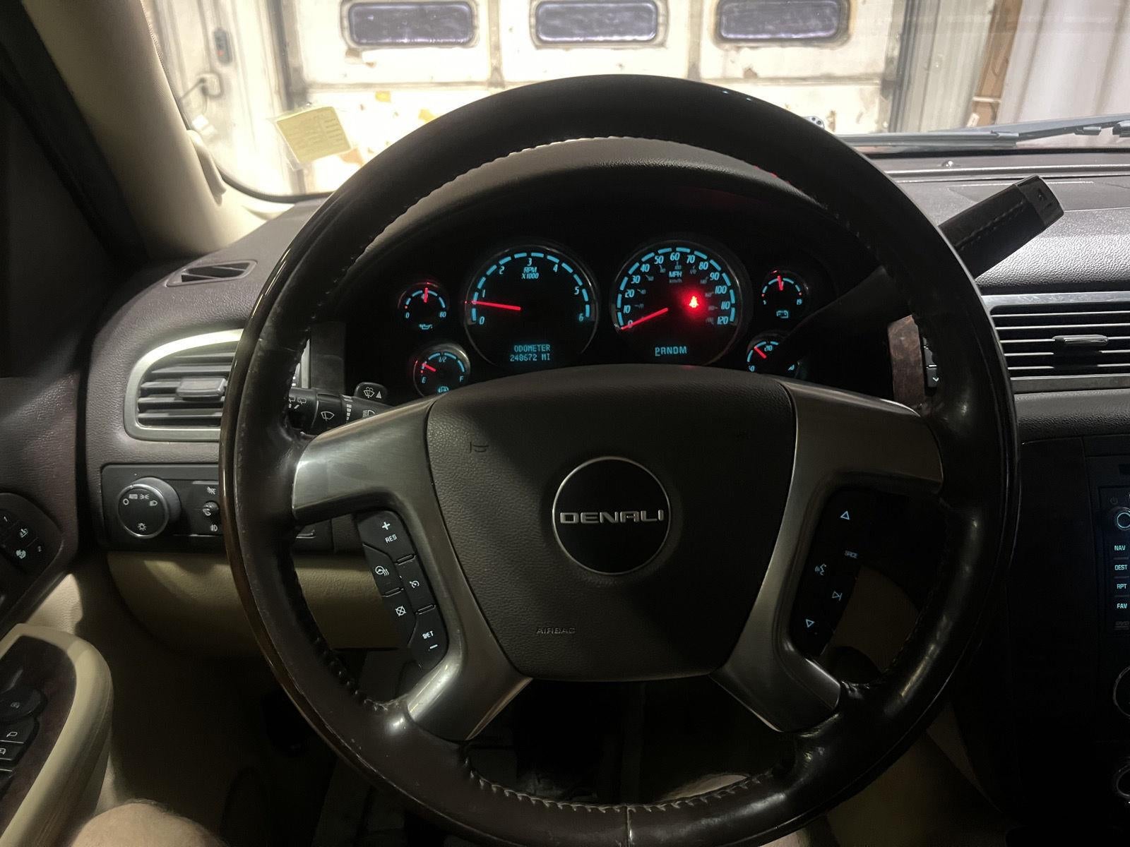 2007 GMC Yukon XL Base