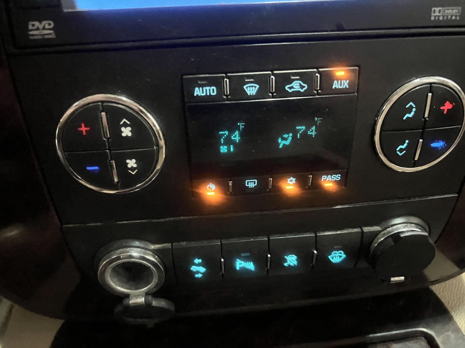 2007 GMC Yukon XL Base