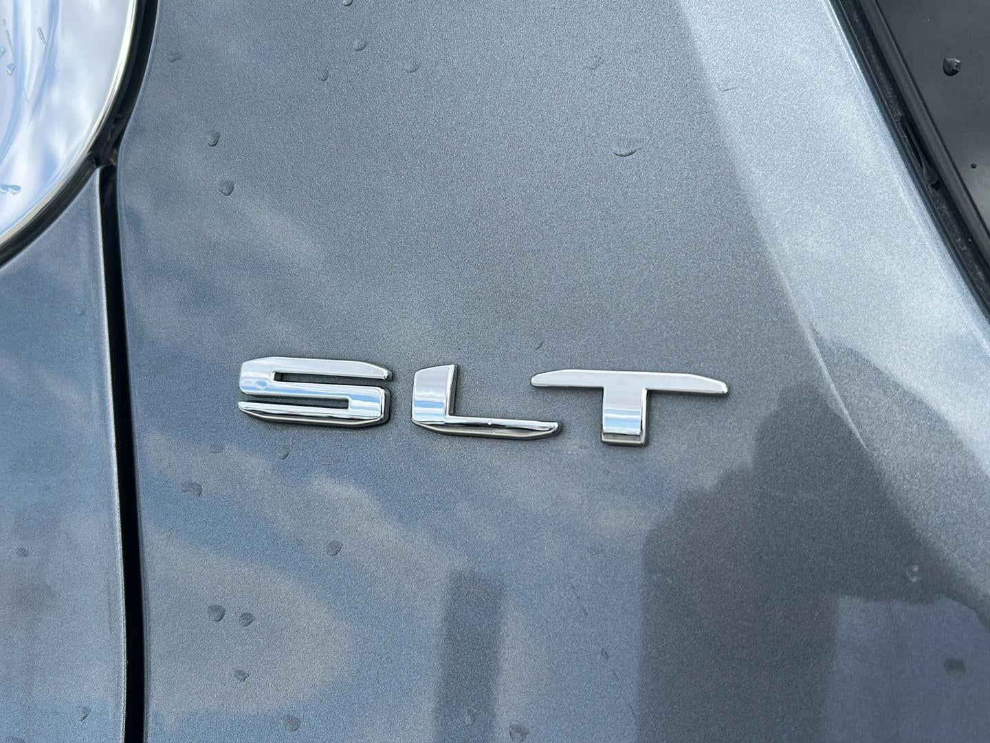 2020 GMC Acadia SLT