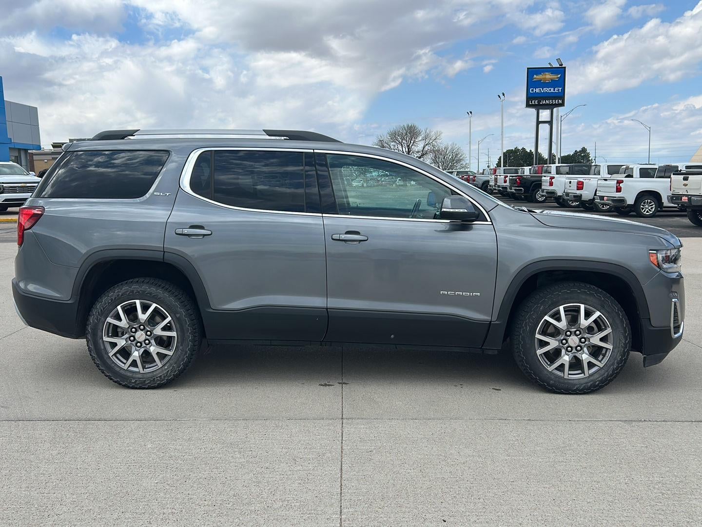2020 GMC Acadia SLT