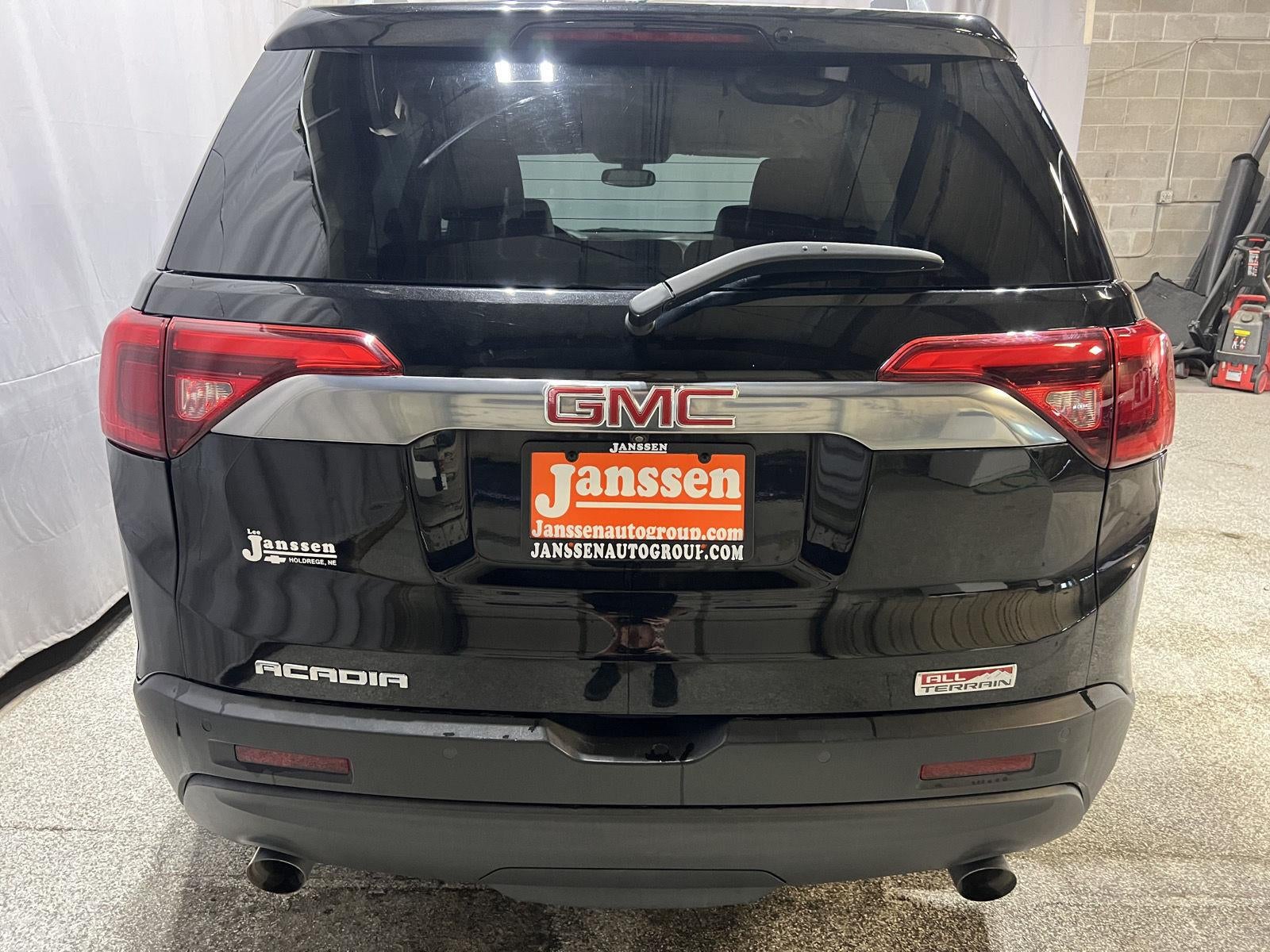 2017 GMC Acadia SLT