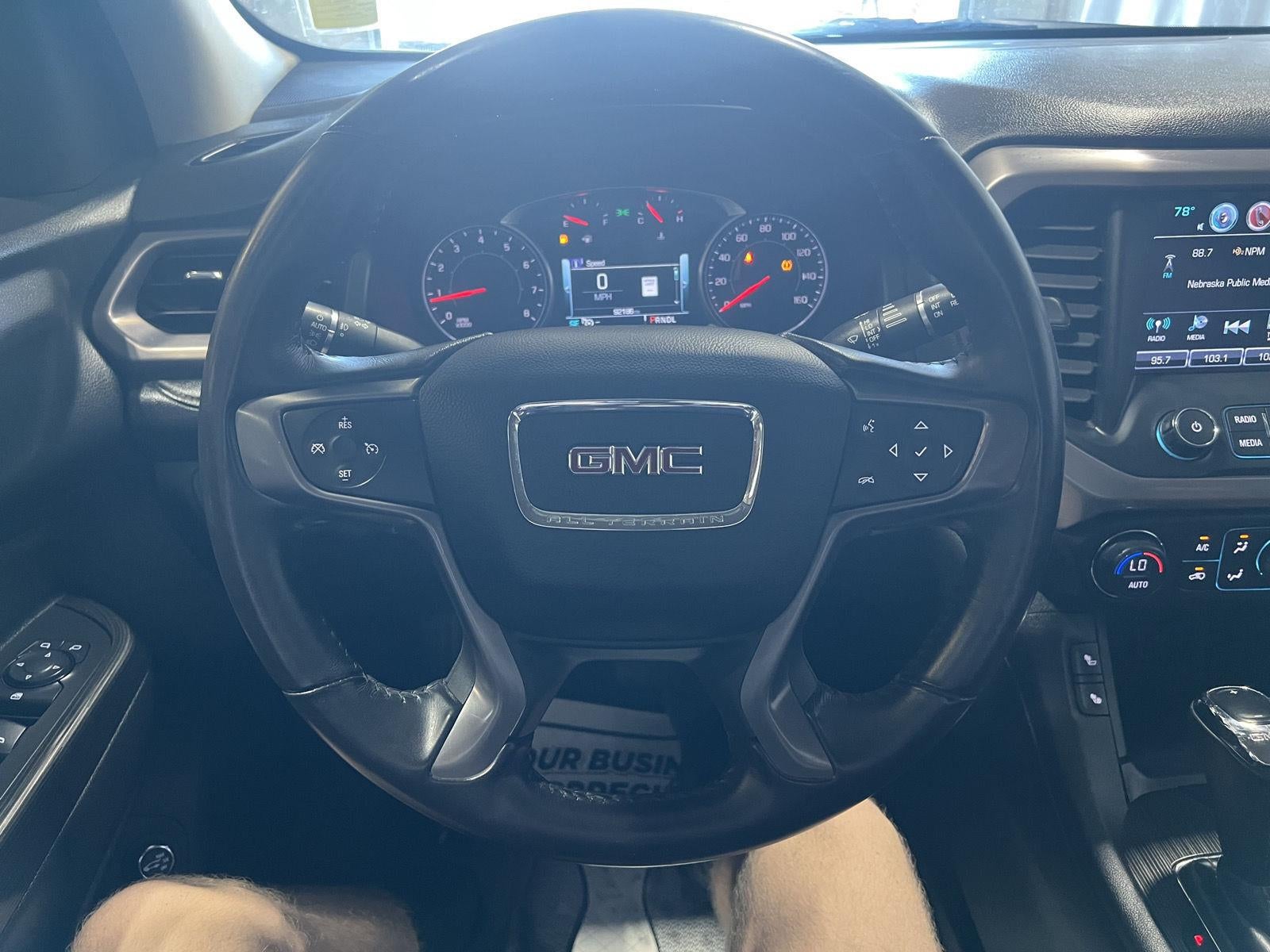 2017 GMC Acadia SLT