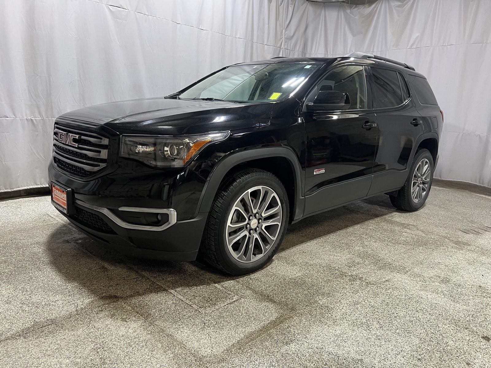 2017 GMC Acadia SLT