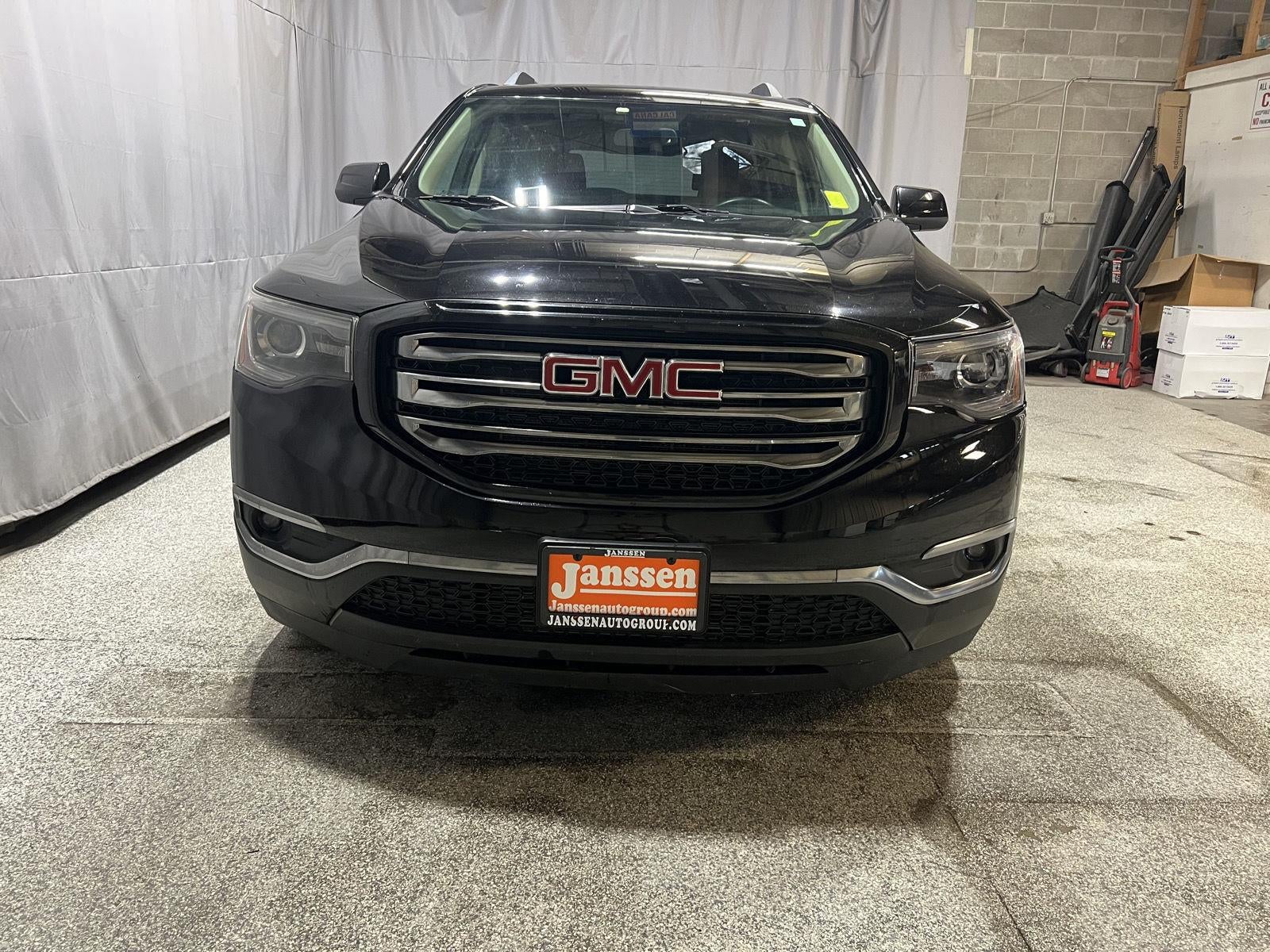 2017 GMC Acadia SLT