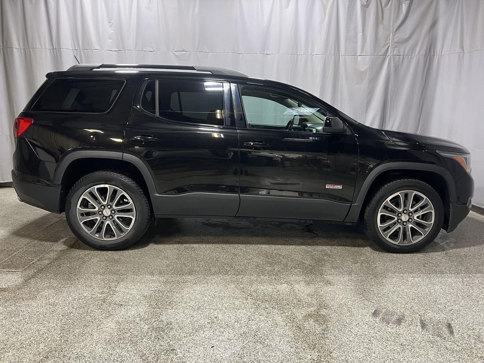 2017 GMC Acadia SLT