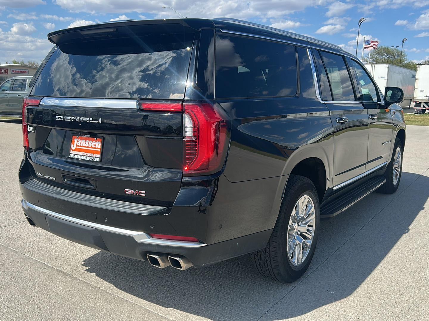 2025 GMC Yukon XL Denali