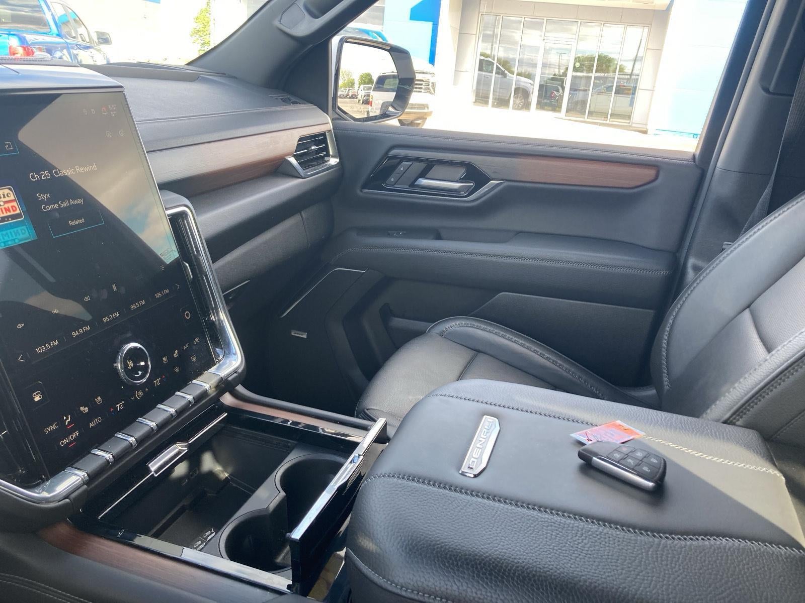 2025 GMC Yukon XL Denali