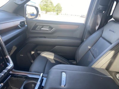 2025 GMC Yukon XL Denali