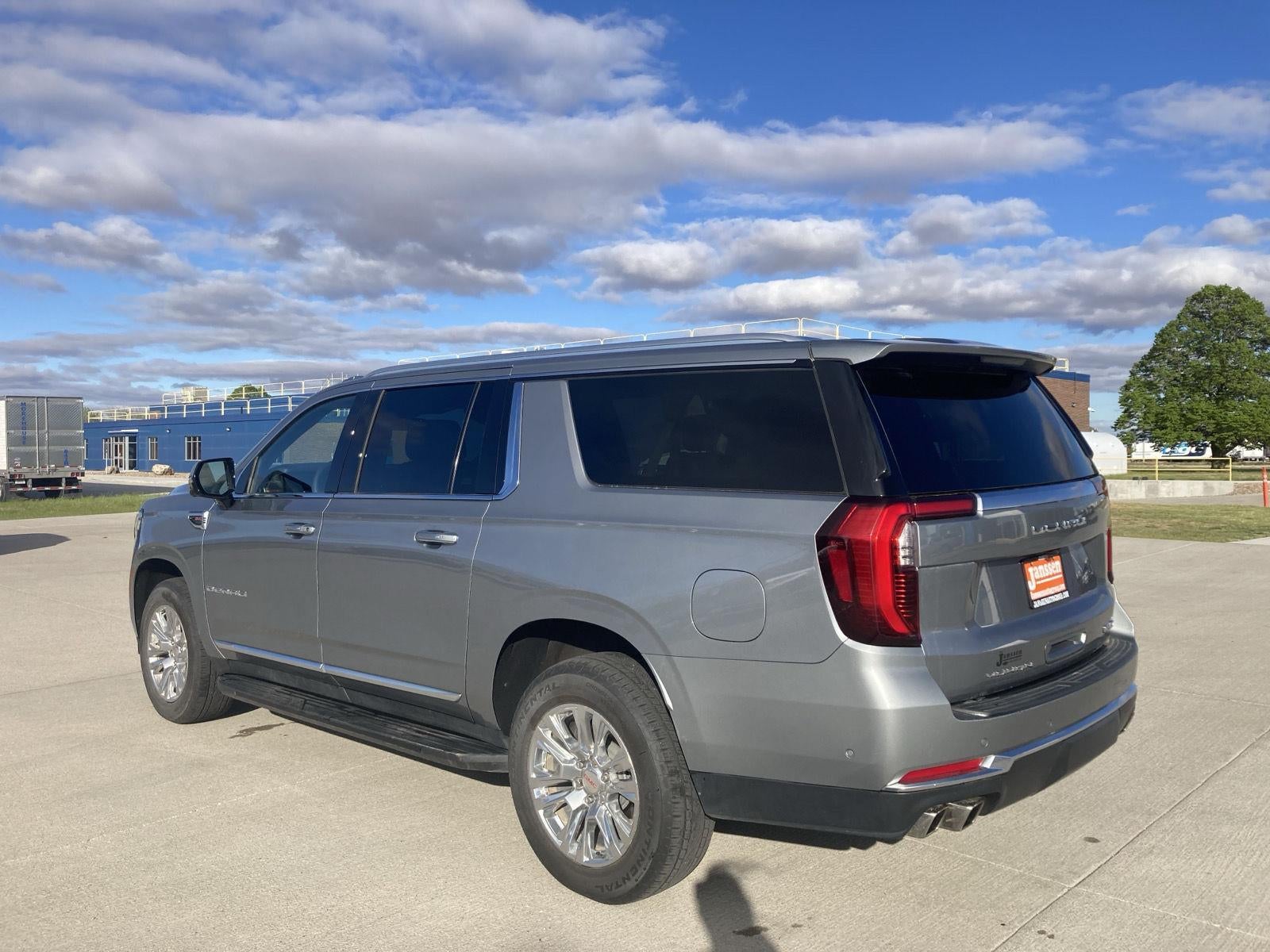 2025 GMC Yukon XL Denali