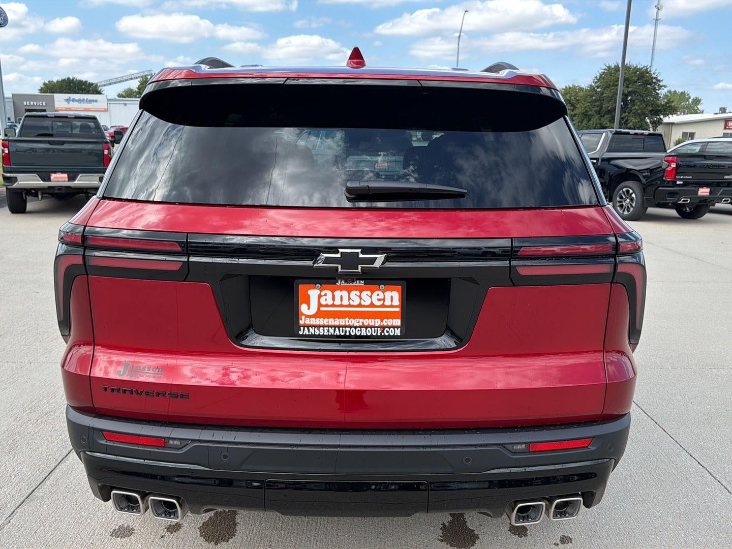 2027 Chevrolet Traverse LT