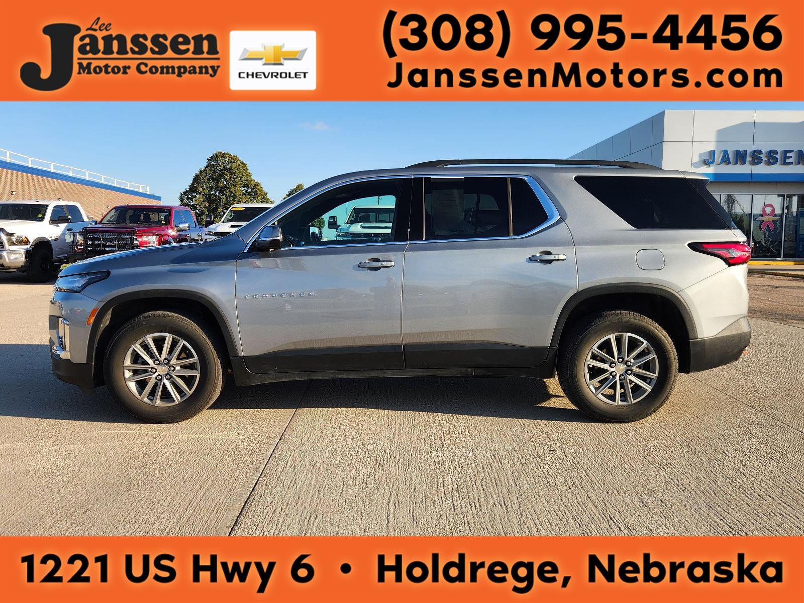 2023 Chevrolet Traverse LT Cloth