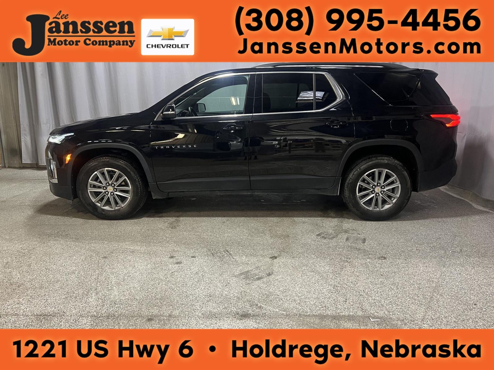 2023 Chevrolet Traverse LT Cloth