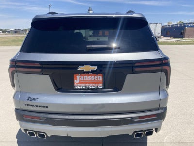 2025 Chevrolet Traverse LT