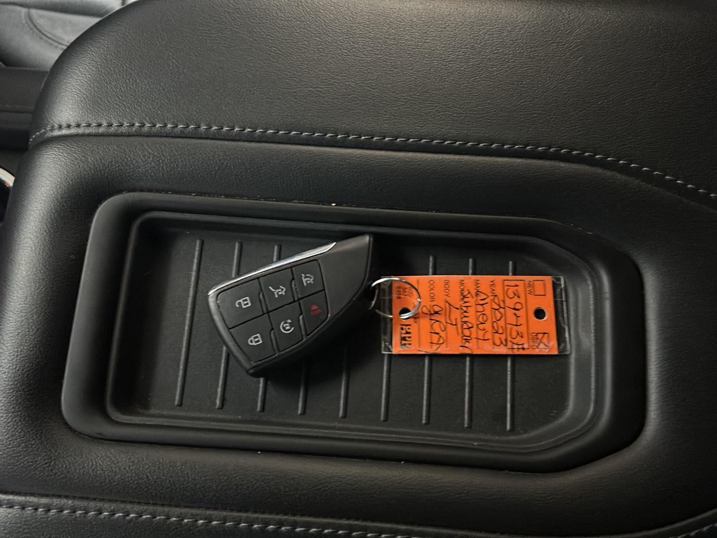 2023 Chevrolet Suburban LT