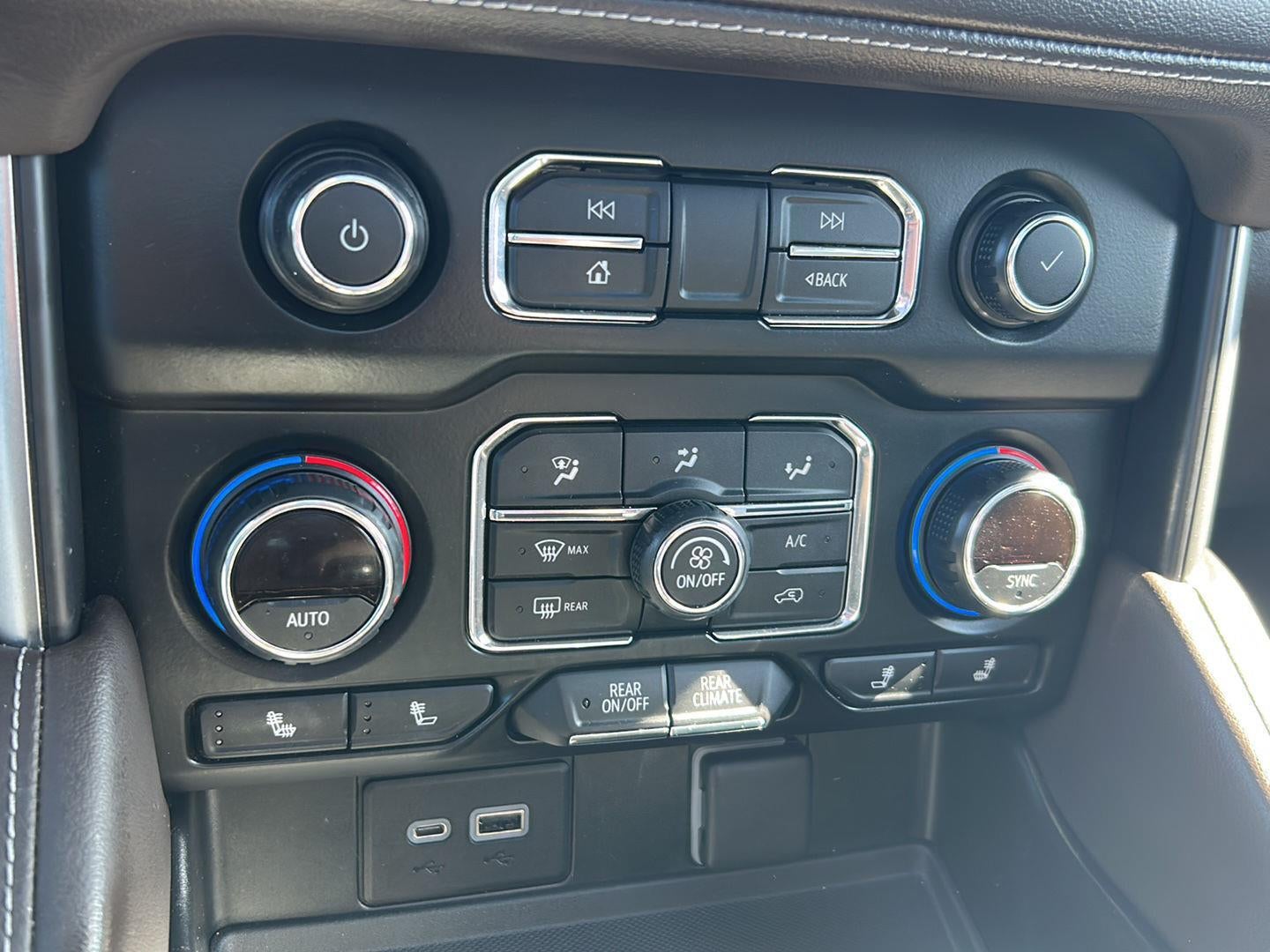 2021 Chevrolet Suburban Z71