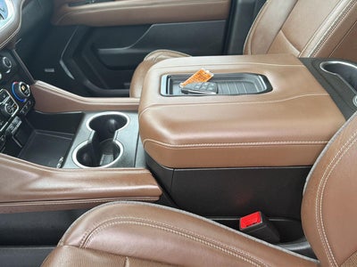 2023 Chevrolet Suburban High Country