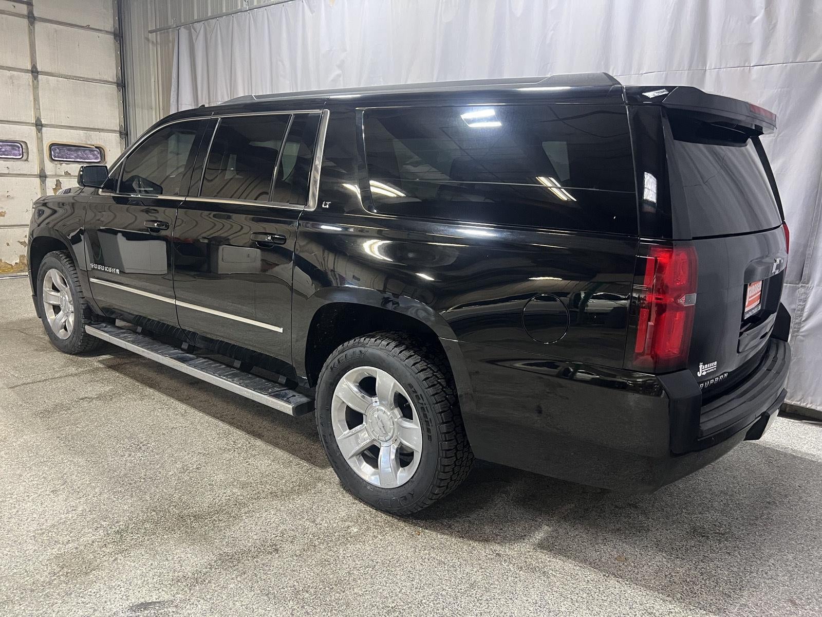 2017 Chevrolet Suburban LT