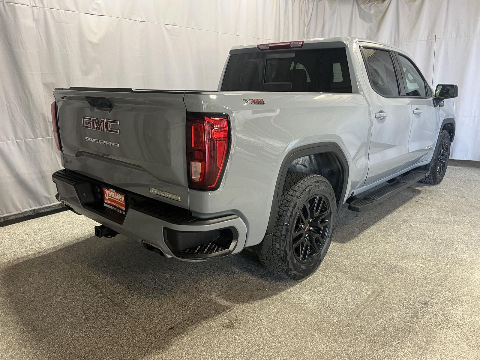 2024 GMC Sierra 1500 Elevation
