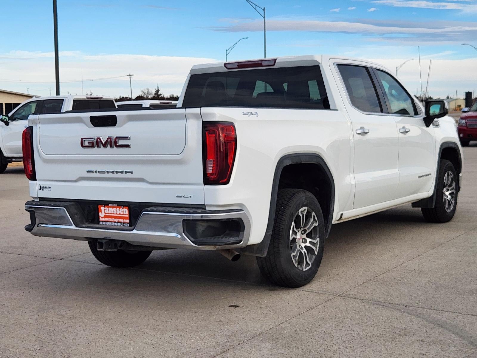 2025 GMC Sierra 1500 SLT