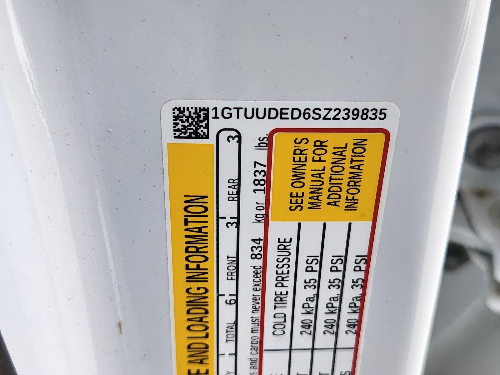 2025 GMC Sierra 1500 SLT