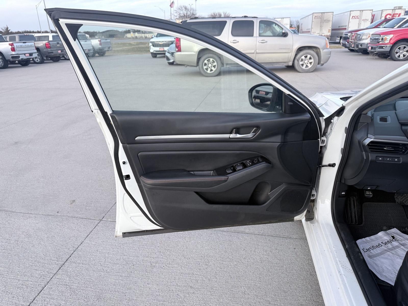 2024 Nissan Altima 2.5 SR