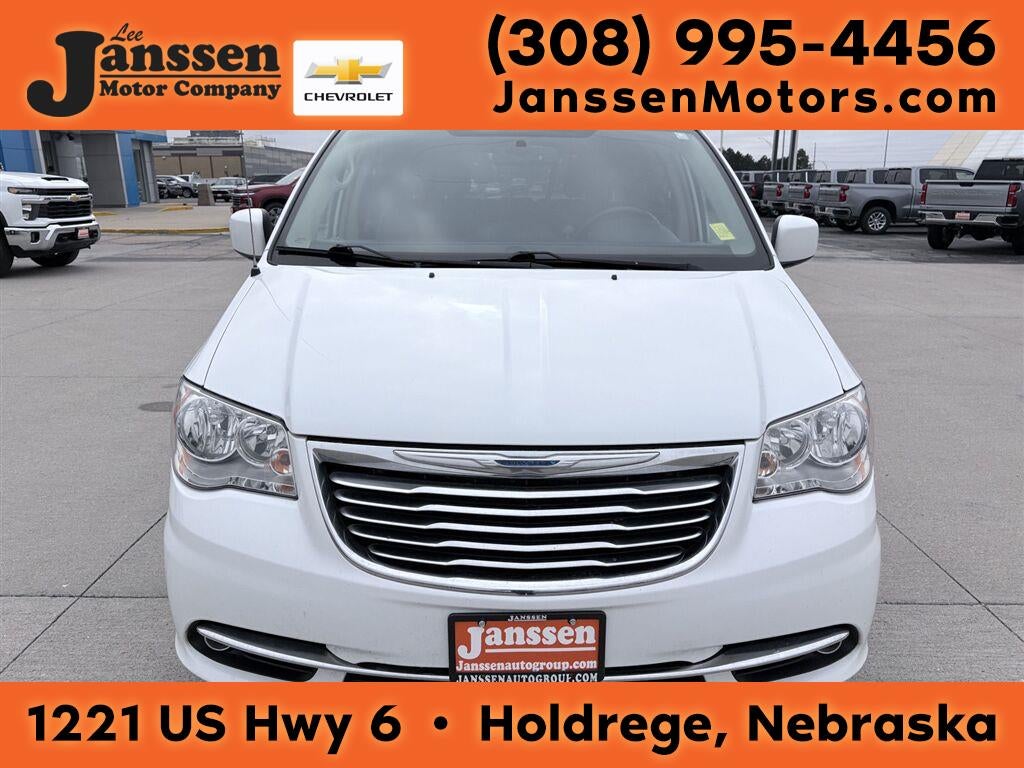 2016 Chrysler Town & Country Touring