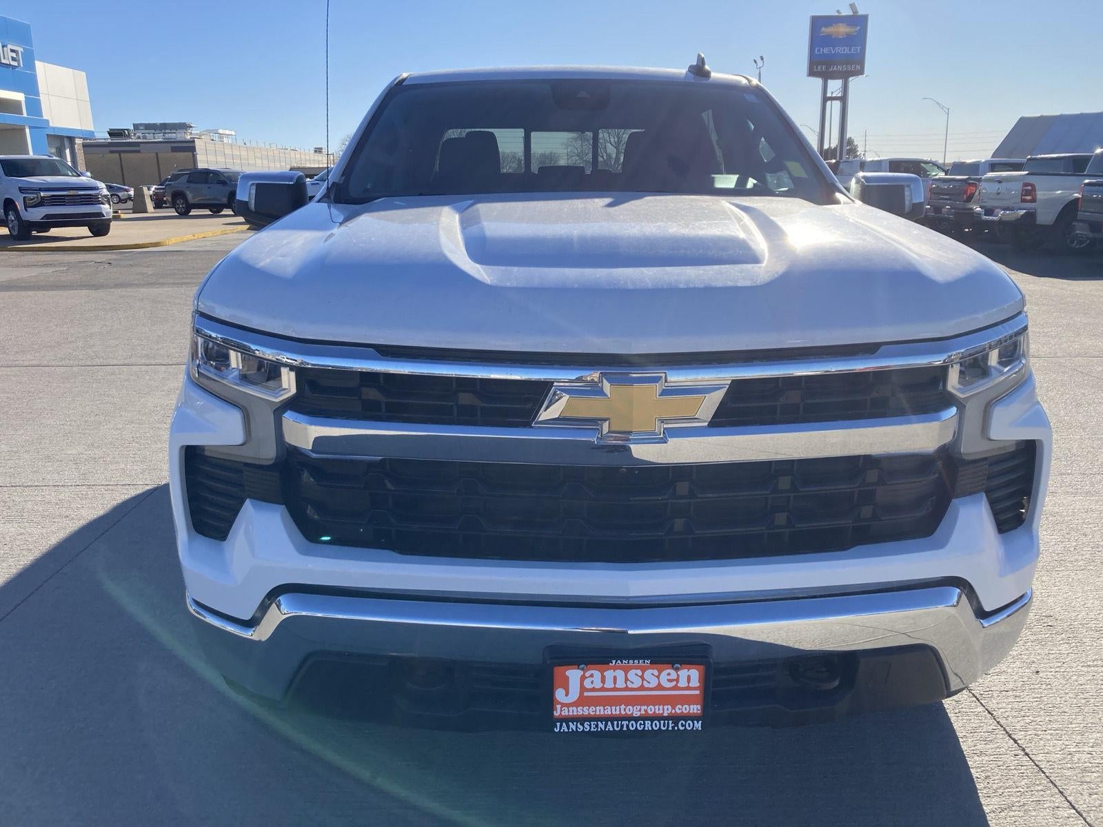 2023 Chevrolet Silverado 1500 LT