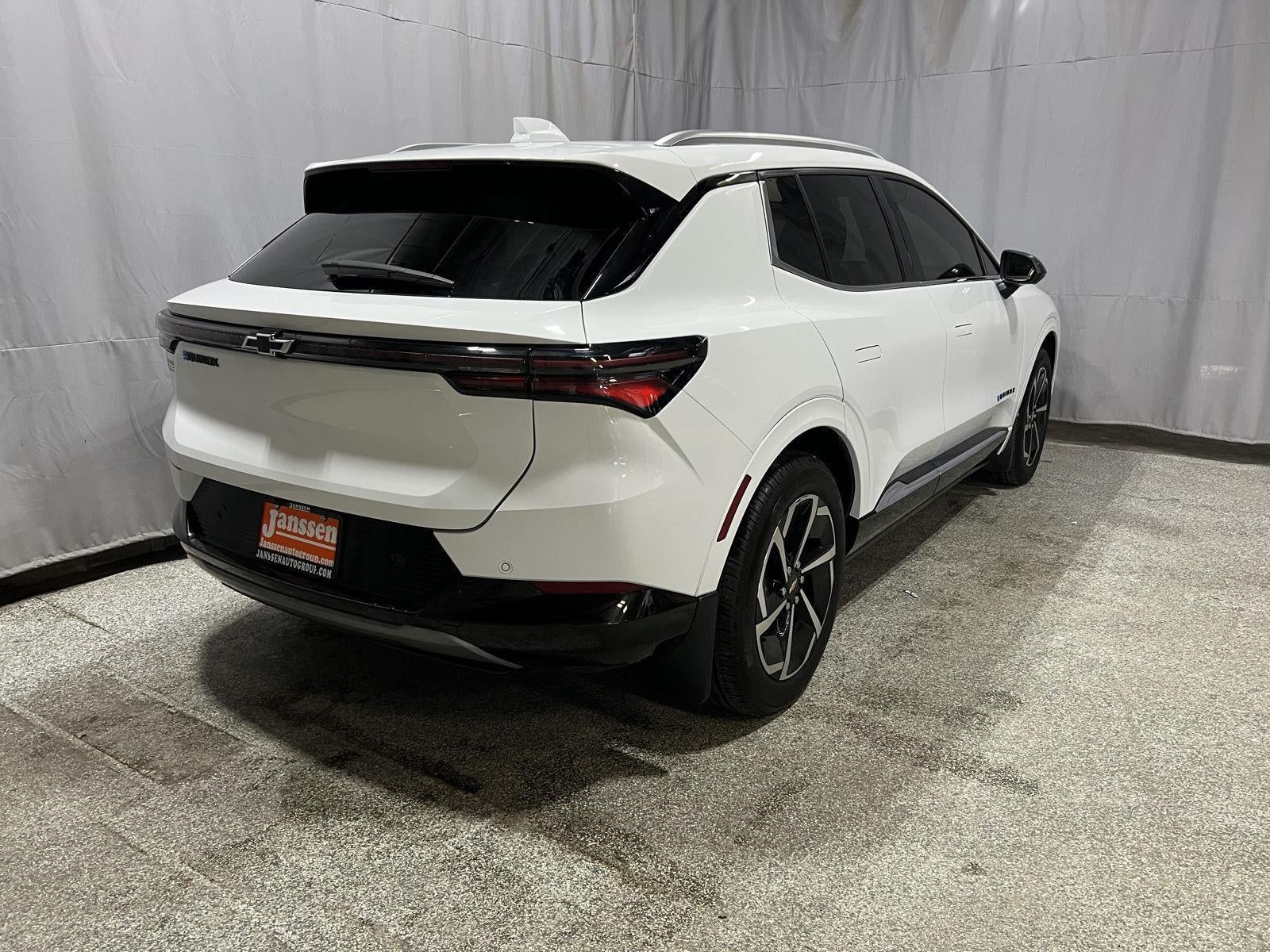 2024 Chevrolet Equinox EV 2LT