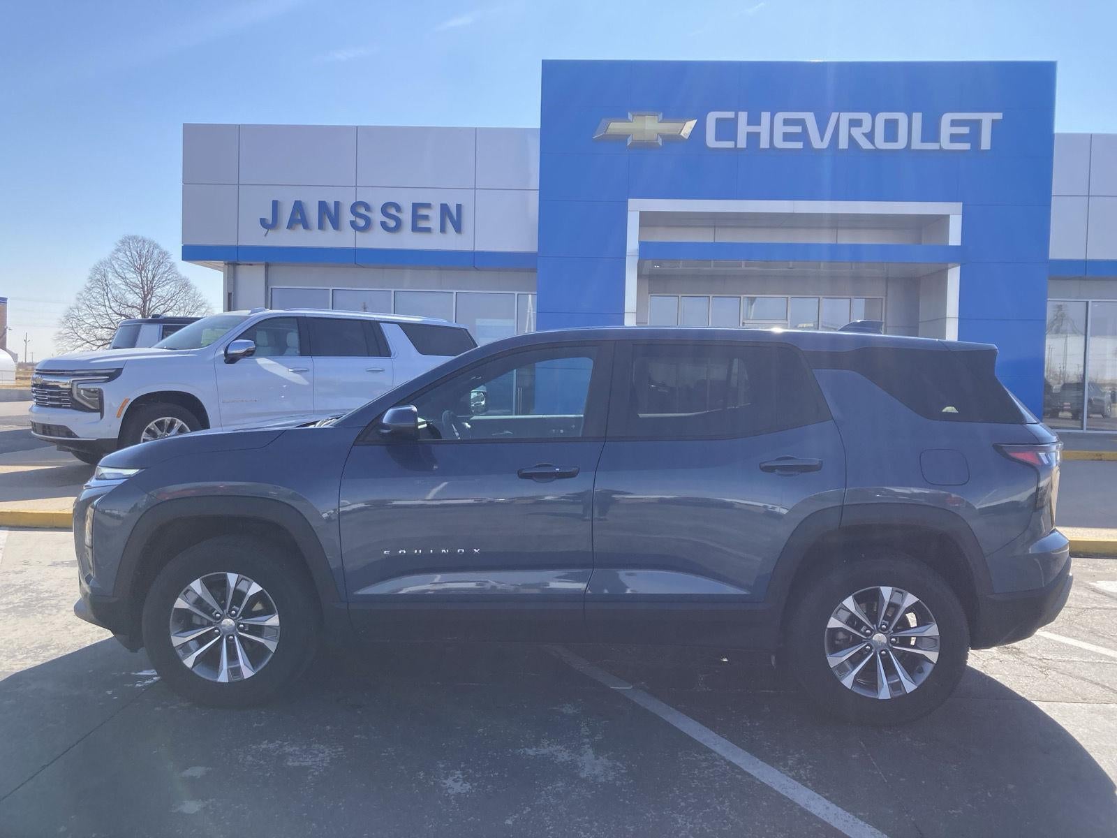 2025 Chevrolet Equinox LT