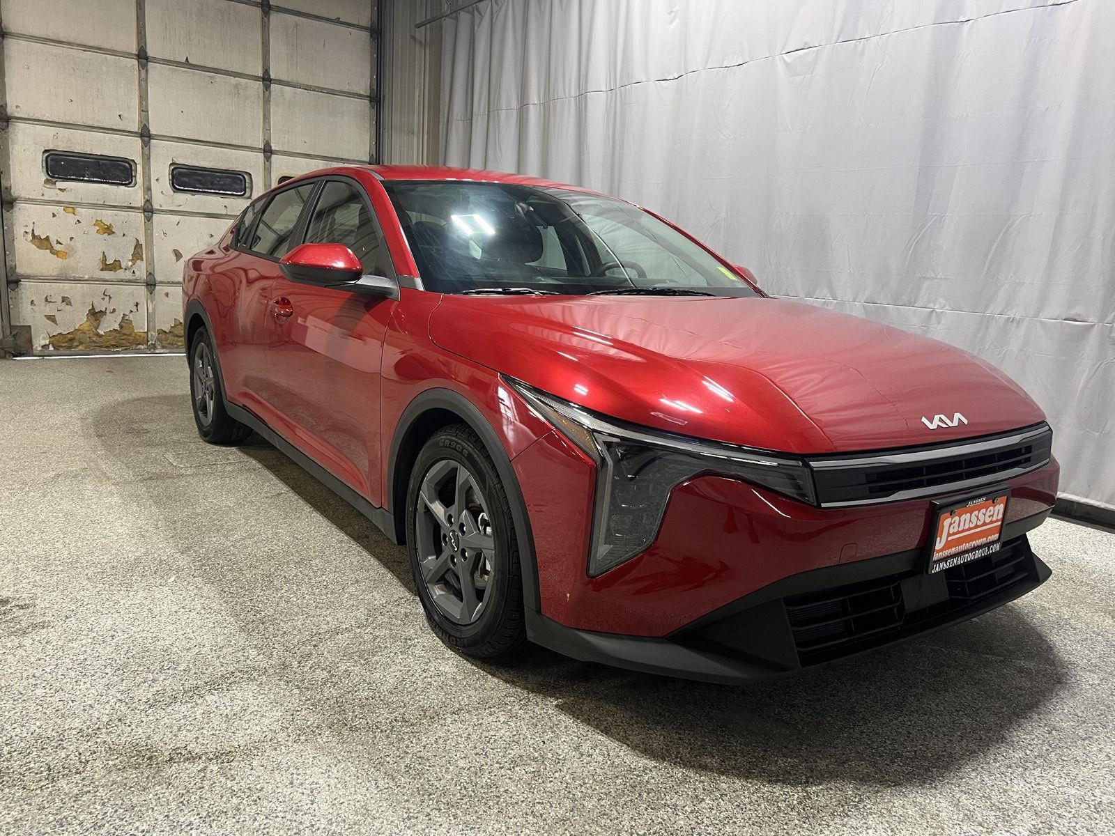 2026 Kia K4 LXS