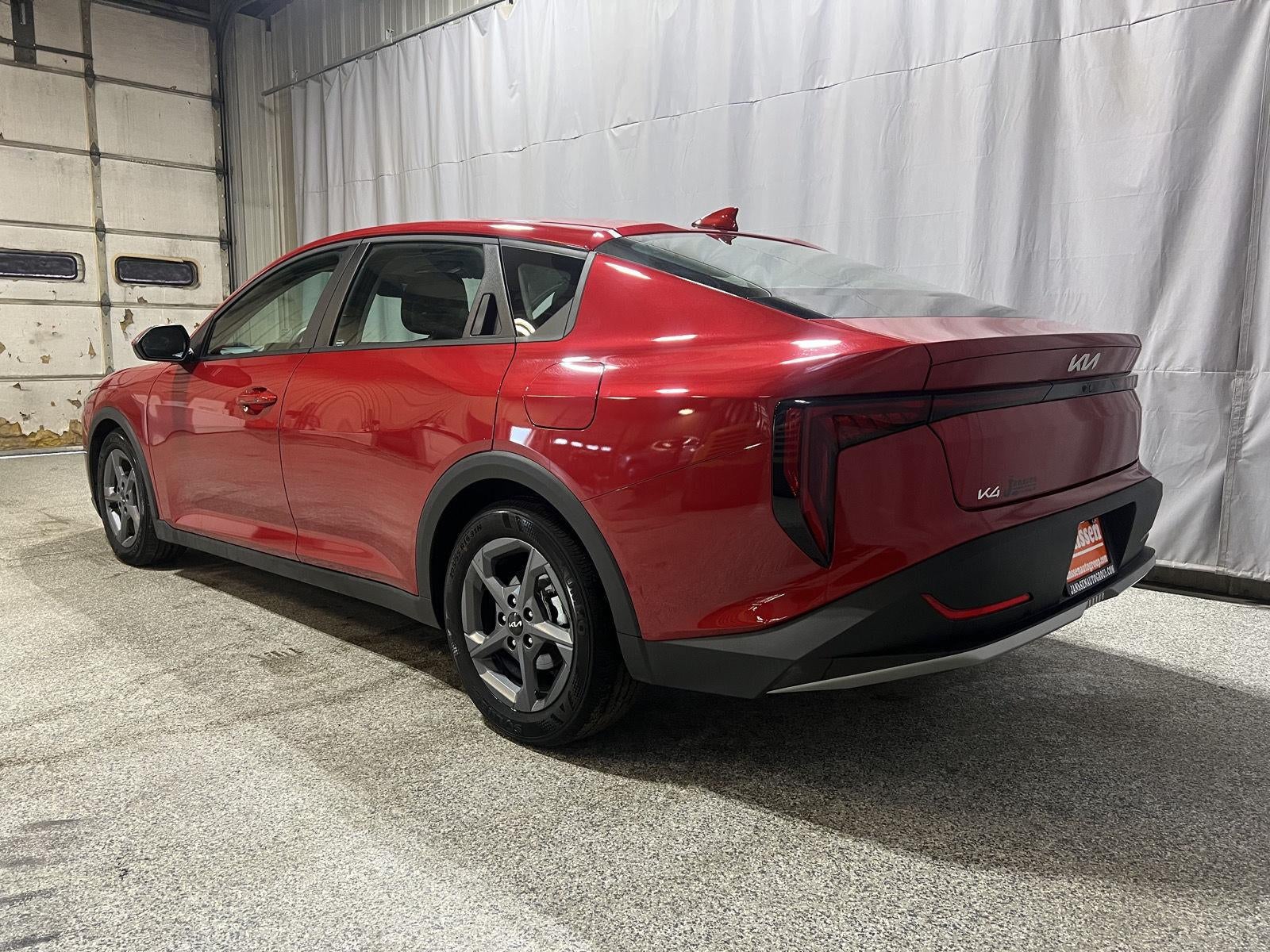 2026 Kia K4 LXS