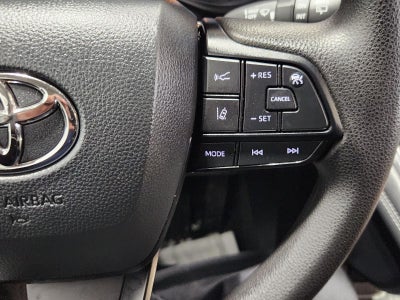 2025 Toyota Sienna LE