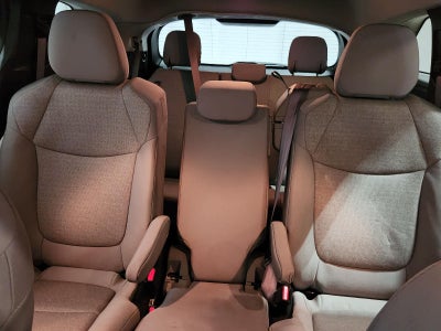 2025 Toyota Sienna LE