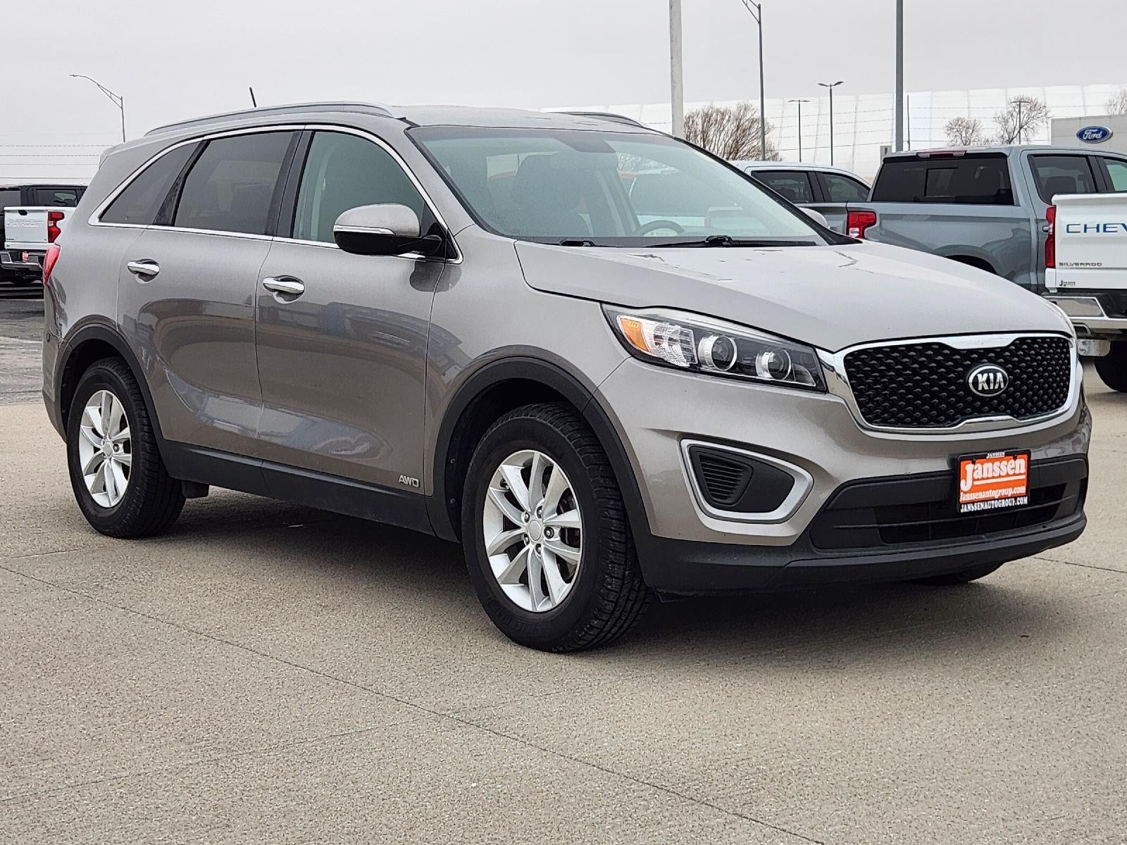 2016 Kia Sorento LX