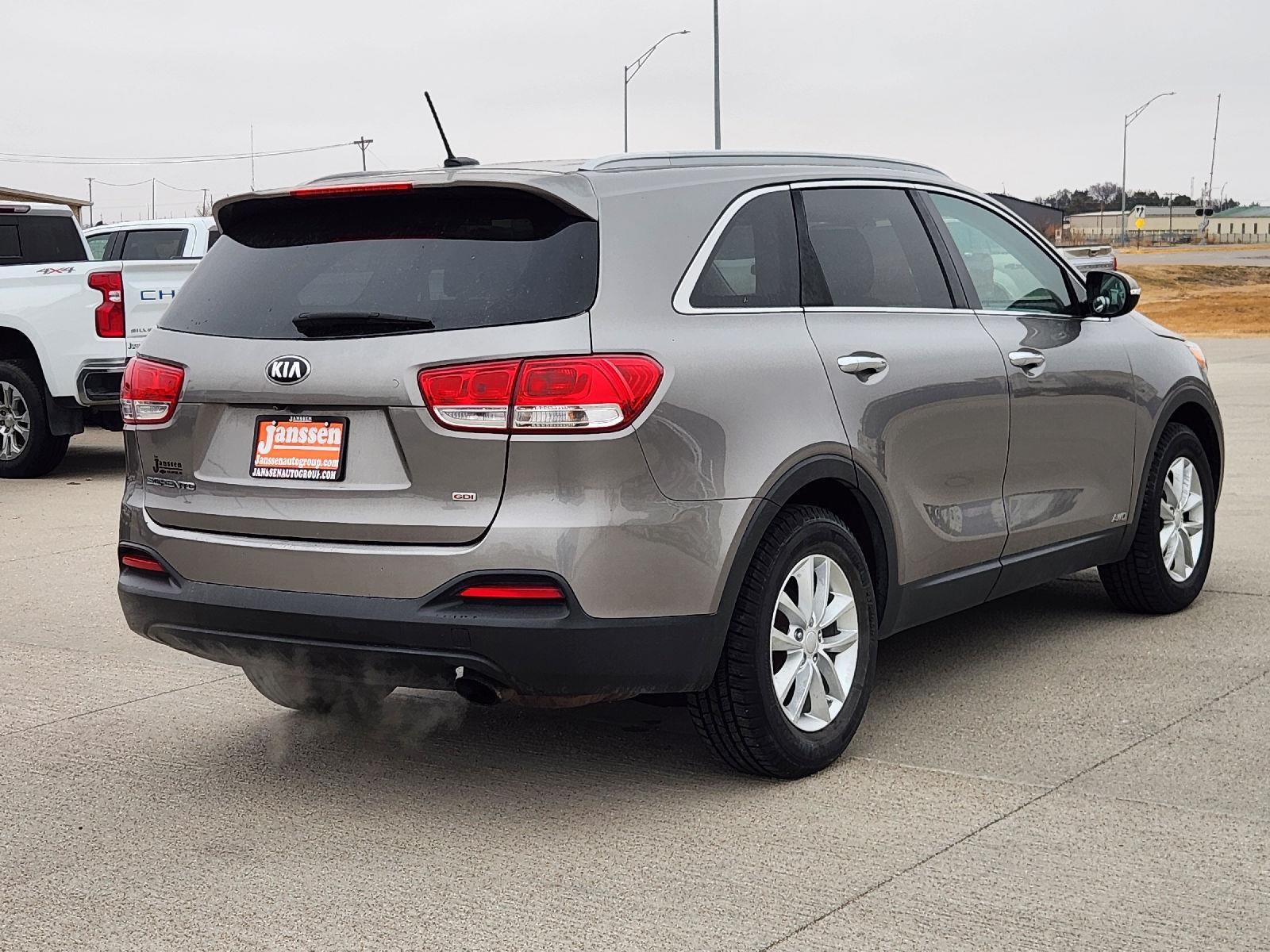 2016 Kia Sorento LX