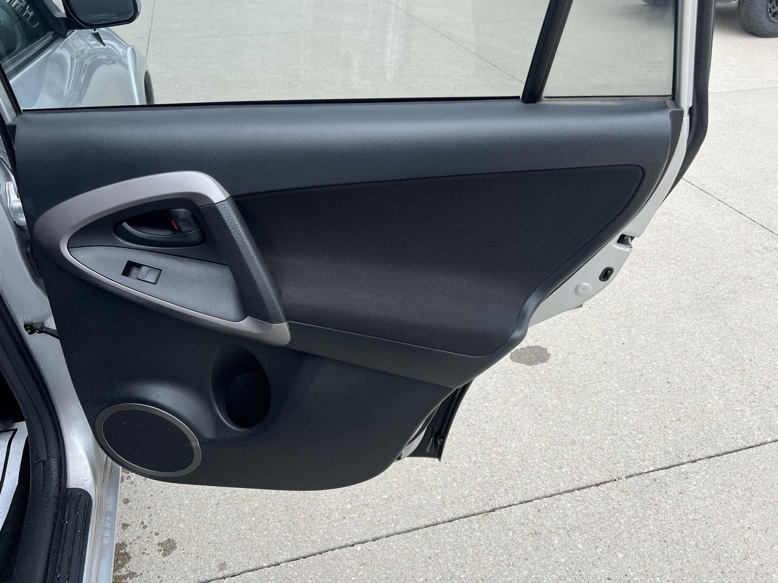 2007 Toyota RAV4 Sport