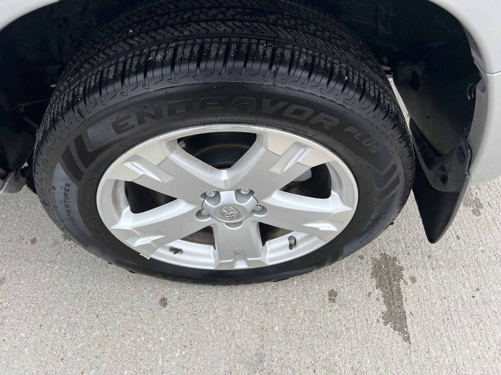 2007 Toyota RAV4 Sport